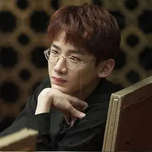 白敬亭同款韩国蛇骨复古太阳眼镜链条挂脖老花墨镜绳子眼镜框架链