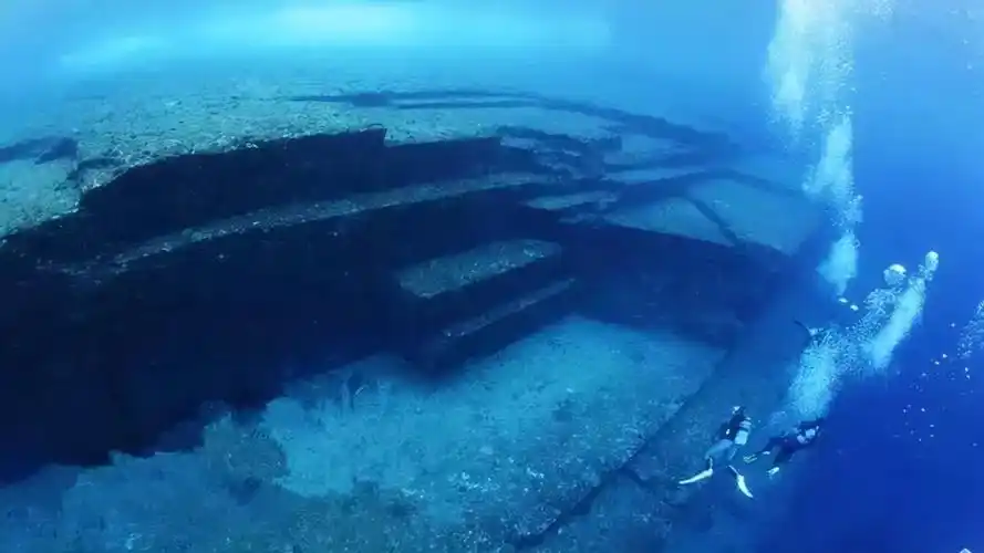 埃及的金字塔我们都见过,那你见过海底的金字塔吗?