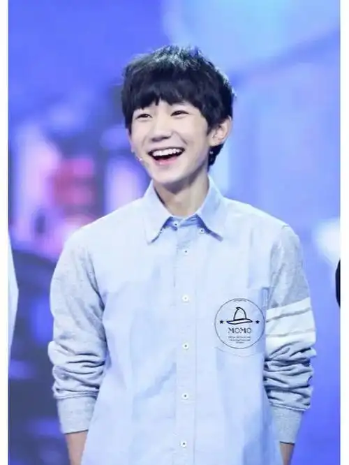 唯爱王源  #tfboys王源  #王源  #治愈系微笑  #王源壁纸  虽然音乐