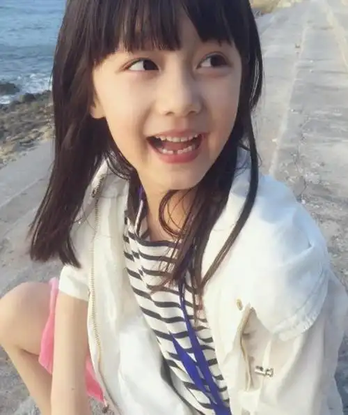 赵薇的女儿,赵薇在牢里面吗(赵薇和儿子)