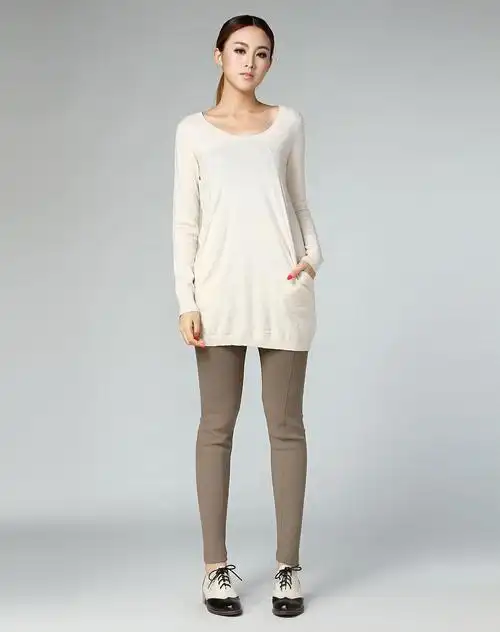 > 米杏色舒适休闲长袖针织衫