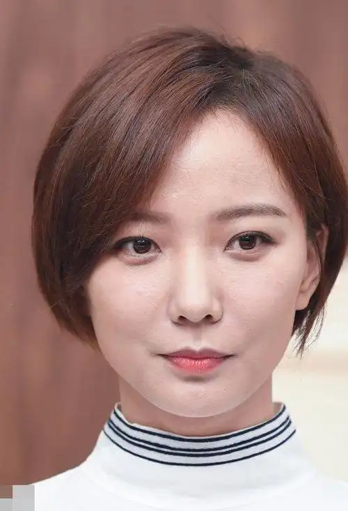 头型扁的女生适合什么发型 精选百搭时尚女生短发打造