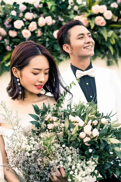 即使两个人相看而不相言