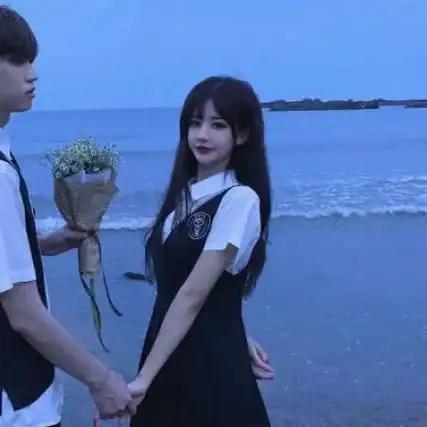 抖音情头的情侣头像图片 在这个陌生的城市相爱了