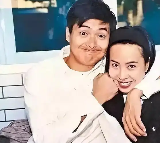 周润发老婆陈荟莲:用7年时间平复丧女之痛,恩爱35年也有遗憾