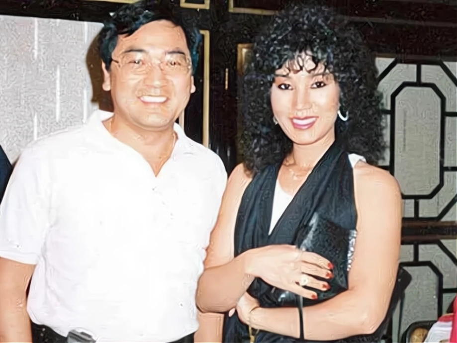 香港"黄金配角"秦沛与妻子离婚,妻子提出的条件,让他痛苦很久