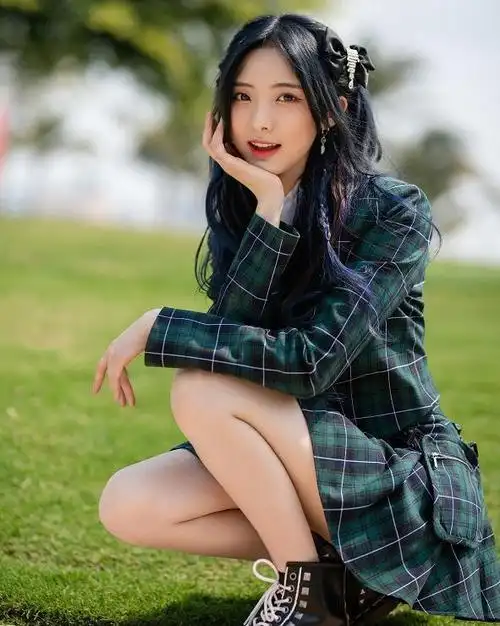 郑乃馨的"ok坐"火了,看清她双腿摆放方式,体重多