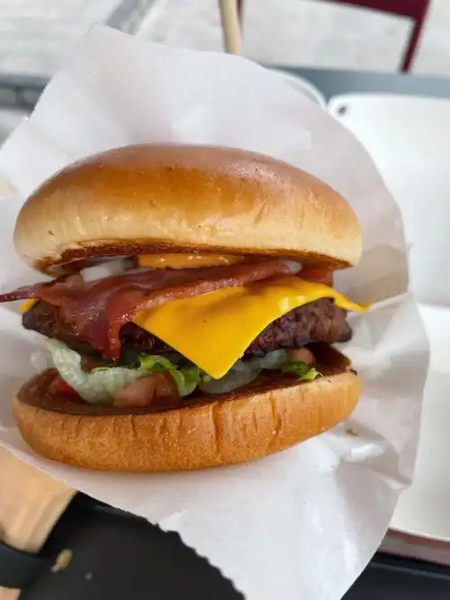 肯德基汁汁厚作和牛堡