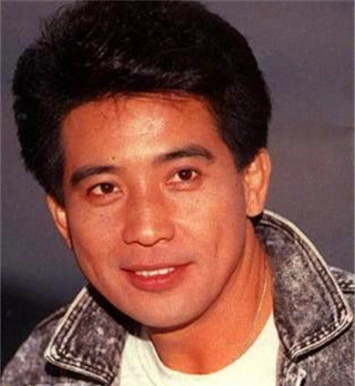 秦汉近照曝光,72岁还这么帅,与林青霞传过的绯闻如今也成笑谈