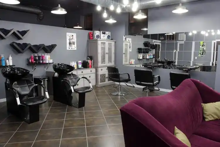 高档美发店暗花地砖装修效果图片