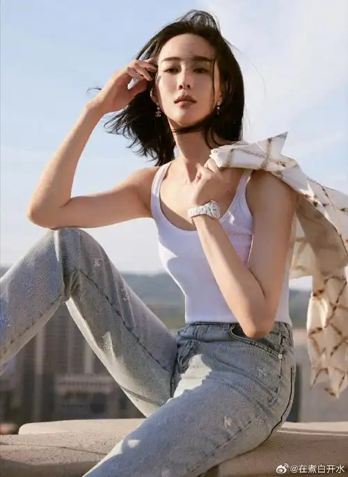 张钧甯柯汶利 同居#简单的衬衣牛仔裤 姐姐都穿得这么有感觉张钧