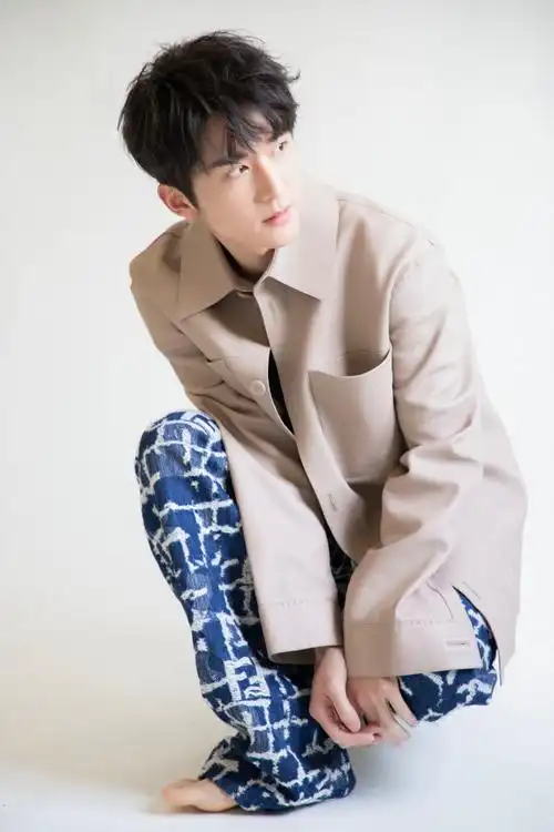 周洛的洛曼史##张新成周洛##张新成微暗之火