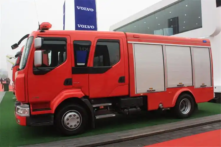 雷诺midlum dxi系列 270马力 4x2 国五消防车