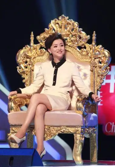 杨澜的上位史,以及背后隐藏的4个男人|赵忠祥|姜昆|谢国民|央视|吴征