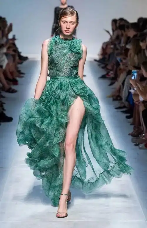 你是风儿我是纱流行趋势之透明薄纱