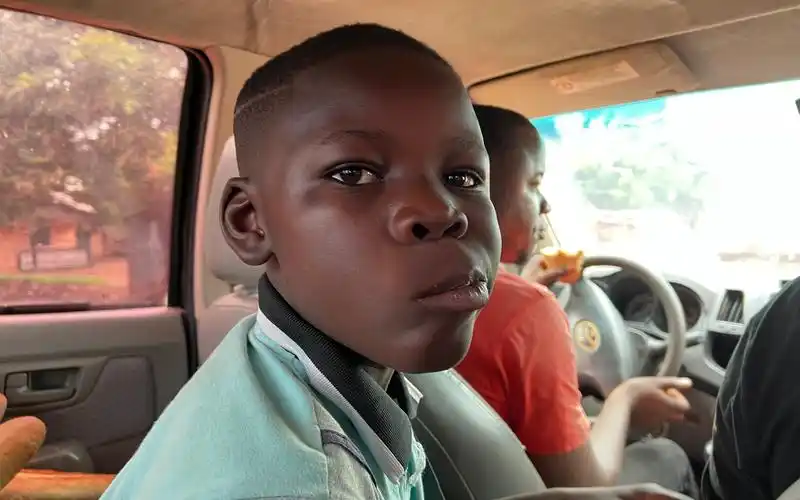 非洲飞哥10月30日晚b站直播 -- 从老家开始返程