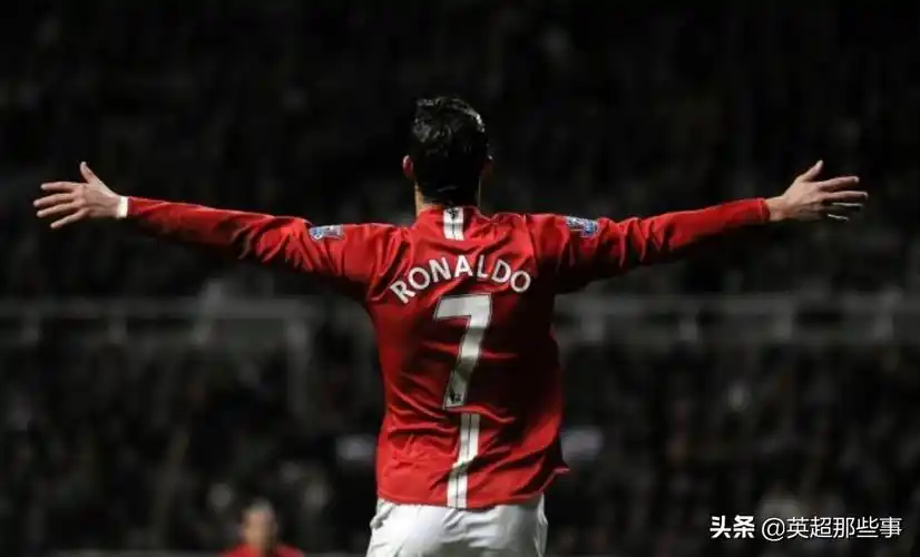 c罗球衣7号原主人(官宣!c罗重披曼联7号球衣!