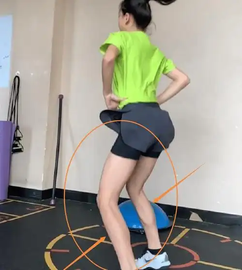 原创田亮晒森碟运动视频当她起跳那瞬间腿部肌肉线条让人怀疑双眼