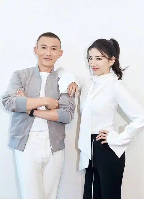 45岁黄奕乘风破浪暴瘦10斤3段恋情2任丈夫被渣男伤害后她终蜕变重生