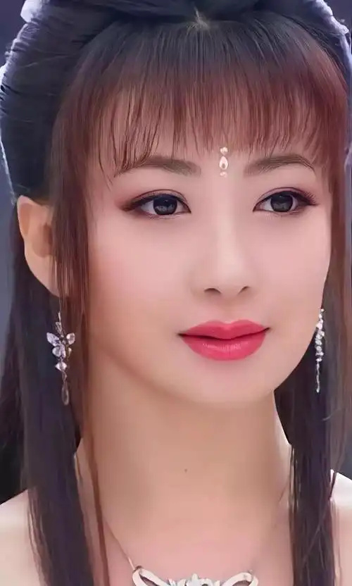 美艳绝伦陈紫函,美丽大气!__财经头条