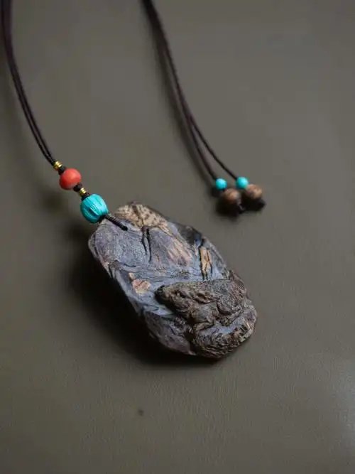 沉水级沉香挂件每一件都是独一无二