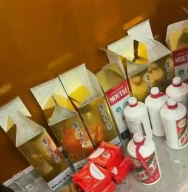 他说这一箱酒抵得上上海一套房