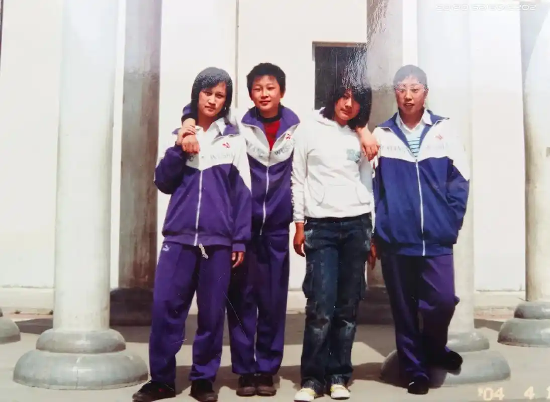 校园记忆.这三张照片拍摄于2004年春天,第一张拍摄地点是教 - 抖音