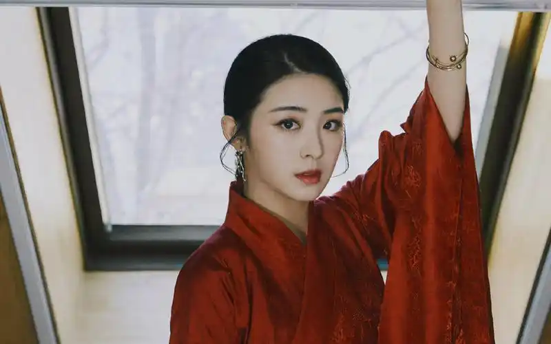 张含韵时尚魅力写真图片桌面壁纸