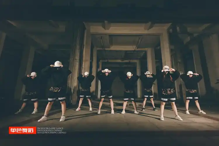 爵士舞的表现方式 郑州舞蹈培训