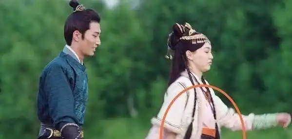 《燕云台》唐嫣孕肚明显引吐槽,怀孕仍拍戏的女演员,算不敬业吗_角色