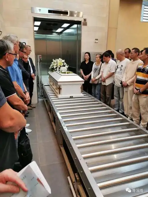 港区全国人大代表邝美云香港市场这么大怎会没前途