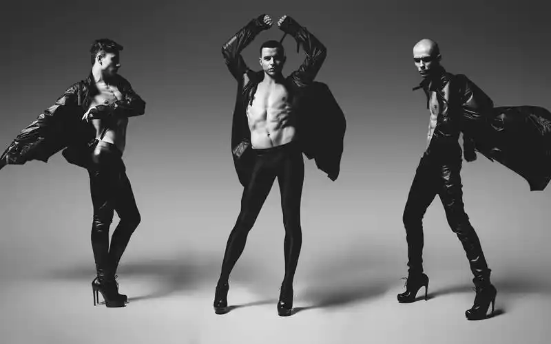 男人要是媚起来,基本没女人什么事了,kazaky妖男团