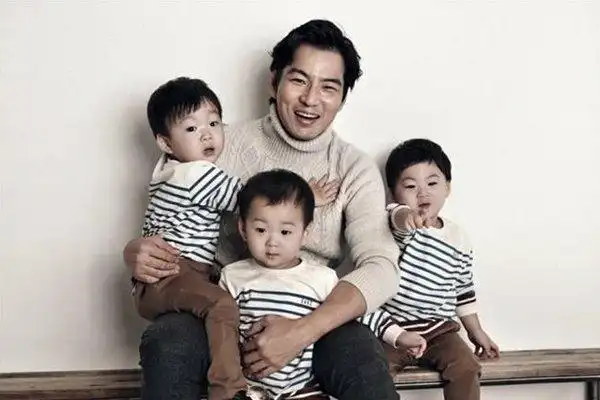 宋一国1971年10月1日出生于韩国首尔,毕业于清州大学,是韩国的一位