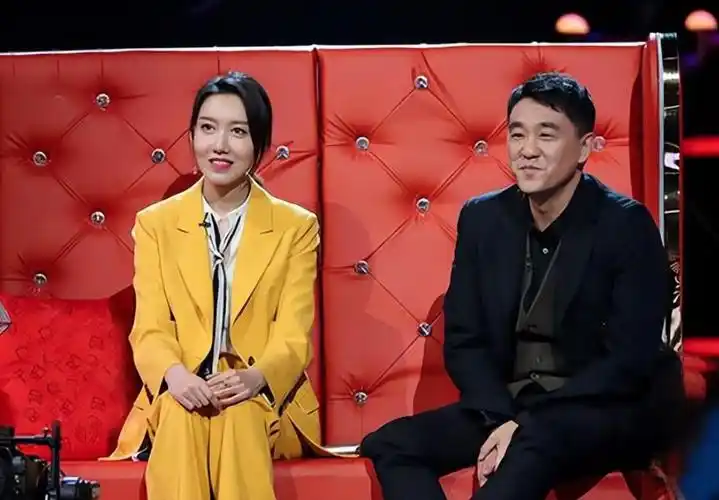 回顾何冰跑龙套到演员明星坦言能娶到李海洋像捡到宝