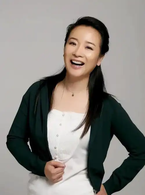 国家一级演员陈小艺的生活故事