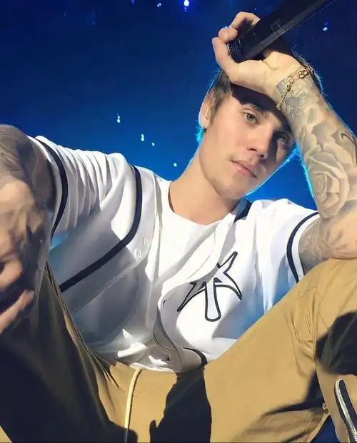 justin bieber purpose world tour 2016 london#justinbieber