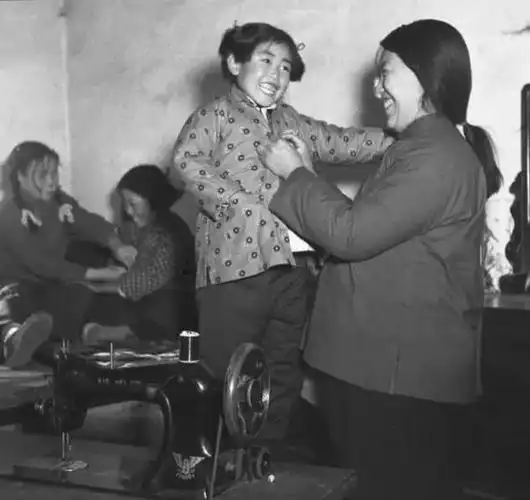 回顾80年代过年的场景:年味十足