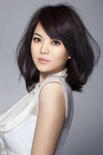 李湘春季时尚大片