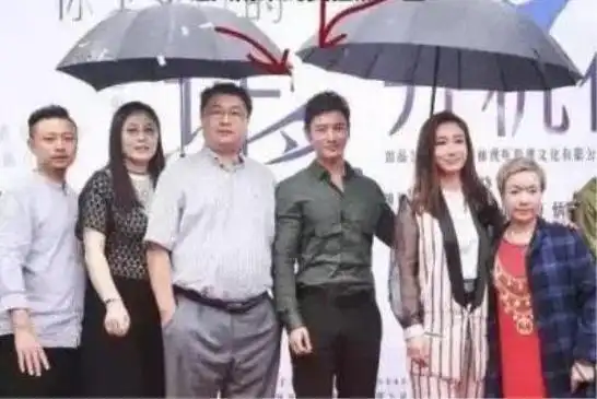 王凯的绅士手吴磊的平板撑这6位的分寸感让多少的男星脸红