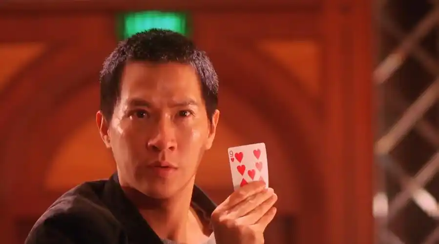 《赌侠之人定胜天》是由郑伟文执导,张家辉,杨恭如,杜德伟等主演的