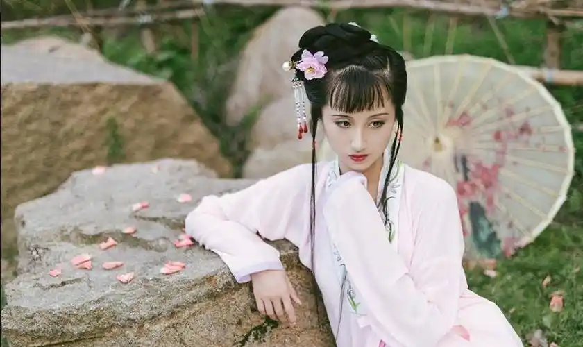 林黛玉患有什么病,为什么癞头和尚说,出家是最好的选择_红楼梦_曹雪芹