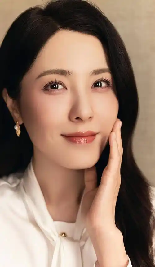 曾黎精美图集优雅迷人