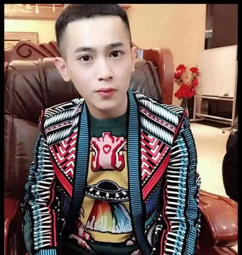 快手吴迪坐实渣男称号借助双胞胎姐妹上位被网友炮轰