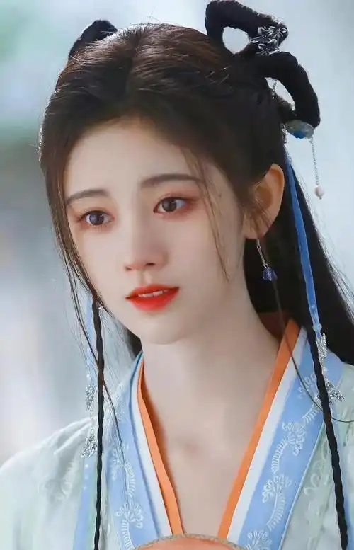 不过由古力娜扎主演的《仙5》却不太让人满意,还险些砸了"仙剑"系列的