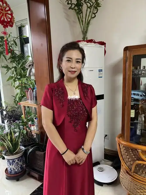 喜婆婆喜妈妈化妆师新娘跟妆喜婆婆发型今日早妆喜婆婆妆容与造型