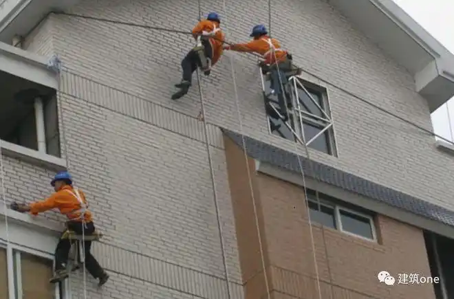 高空外墙作业,是否允许吊绳施工?