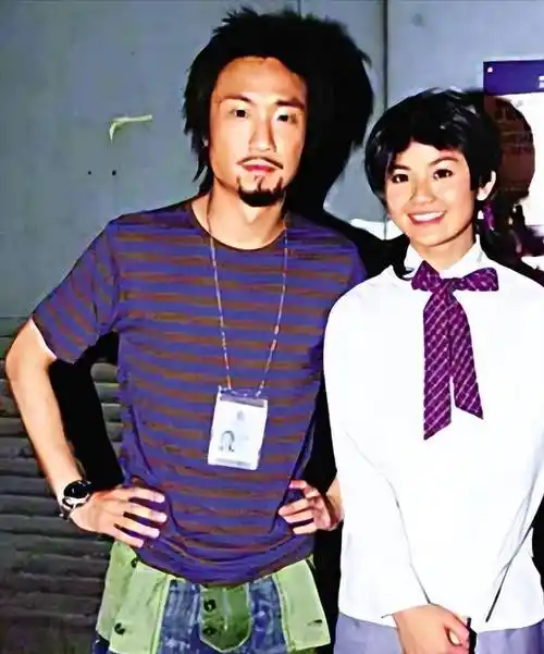 "两进豪门"阿sa:与郑中基隐婚被杨颖撬墙角,曾为阿娇呛声陈冠希_陈伟