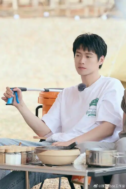 嗷嗷嗷真的一整个期待住了,我们大勋花的综艺感可不是盖的,静待一个