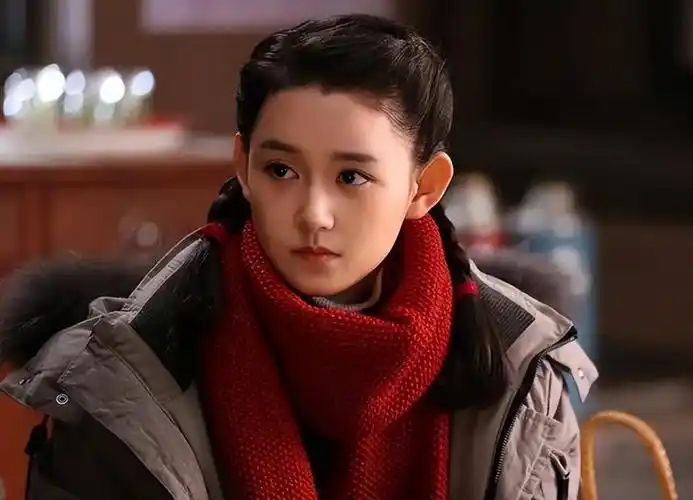 蒋依依偷税事件曝光日赚8千8,遗珠滤镜碎一地?家庭作坊不背锅