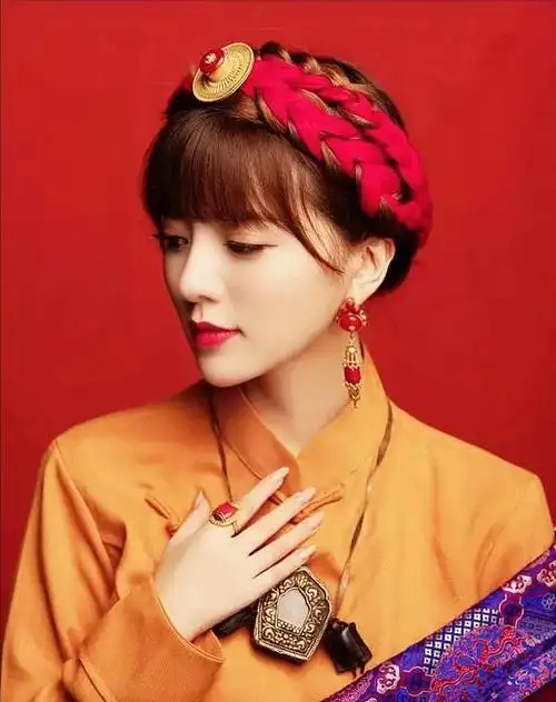 阿兰达瓦卓玛微博